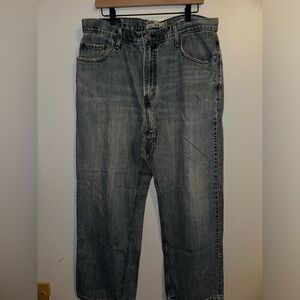 Men’s Levi jeans - loose straight